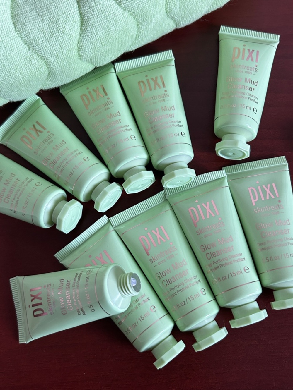 15mlx10 Pixi Glow Mud Cleanser
